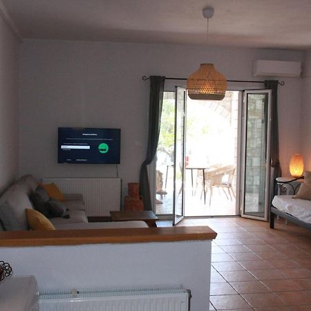 Sea And Mountain View Villa Kalamata Exterior photo